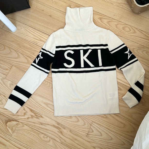 Perfect Moment Sweaters - Perfect Moment Sports SKI Black & White Sweater